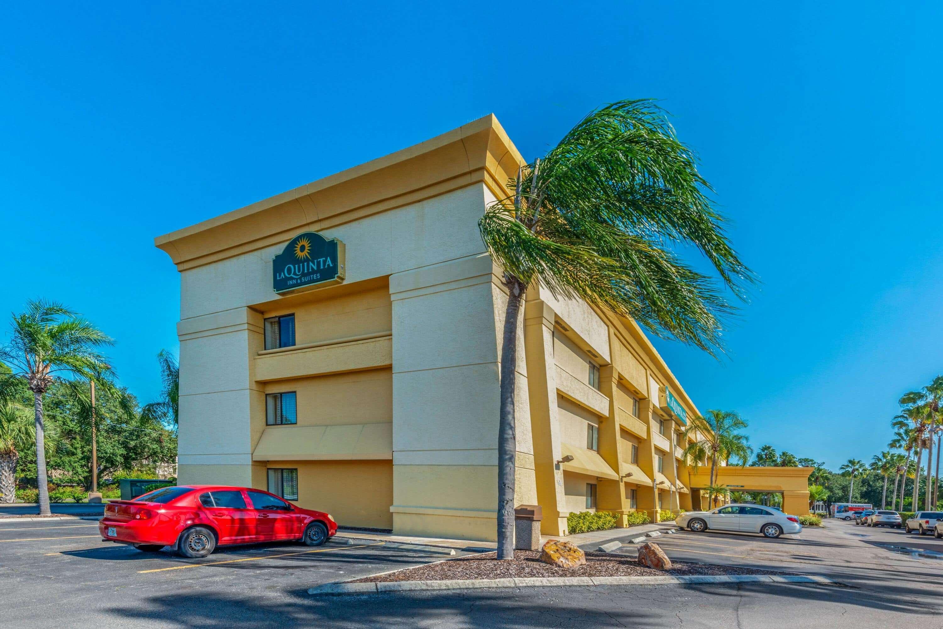 Отель La Quinta By Wyndham Tampa Brandon West Экстерьер фото